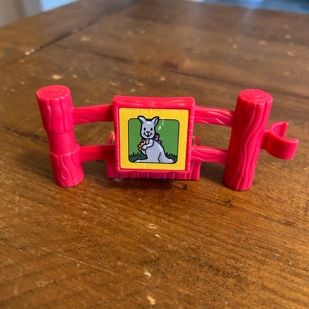 Fisher Price Little People Kangaroo Zoo Fence Piece Railing Fencing as is